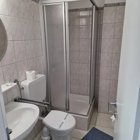 Nina Guest house Tisno
